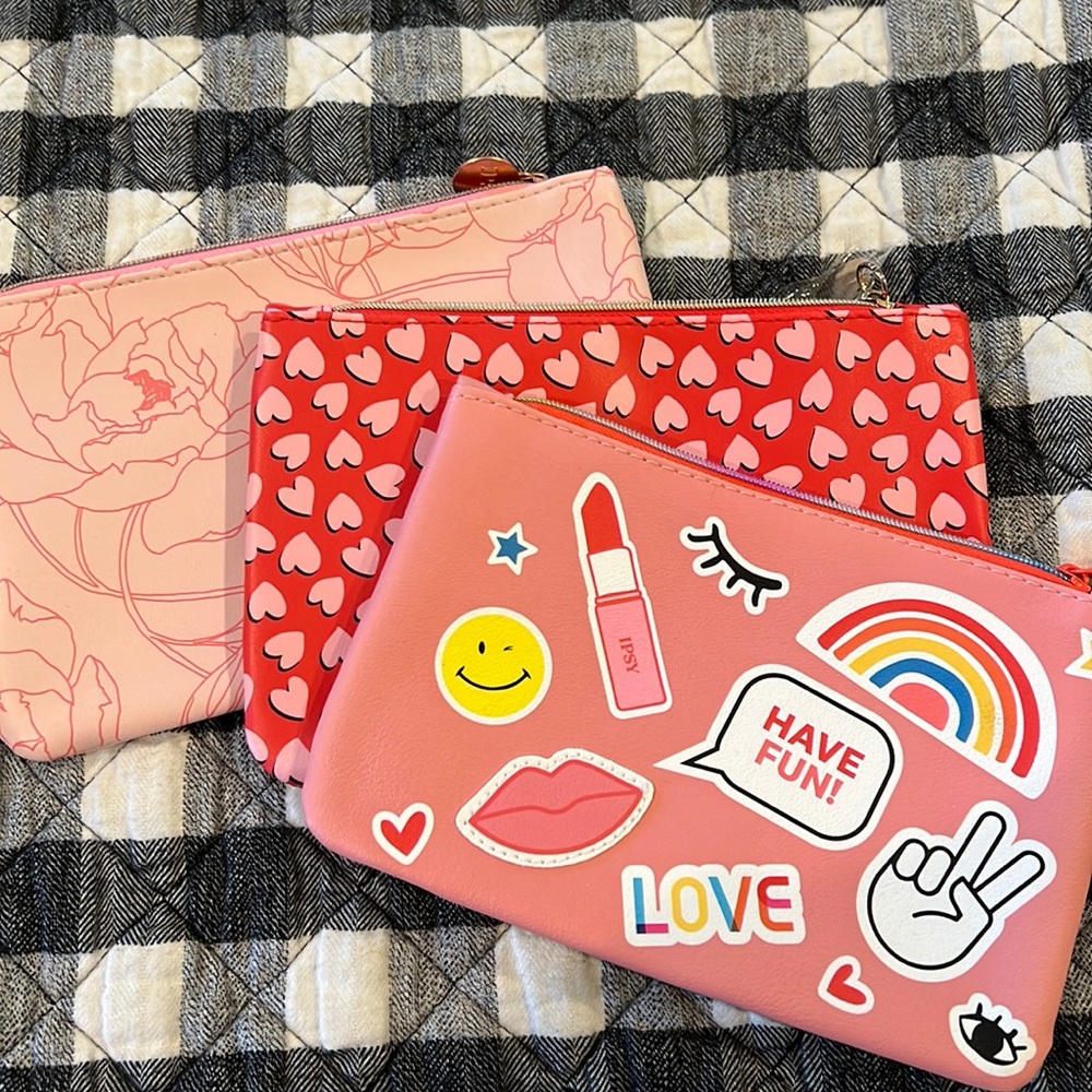 NWOT Ipsy makeup bags - 3 pack - pinks